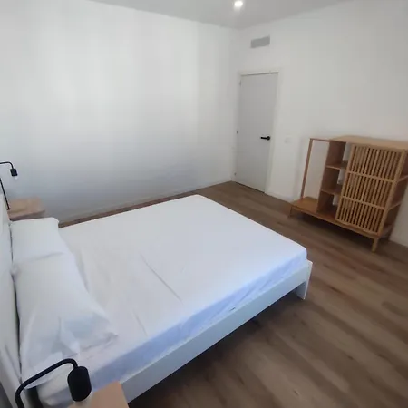 Hostel Larios